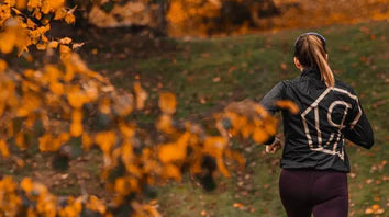 Our best tips on how to dress for the autumn running