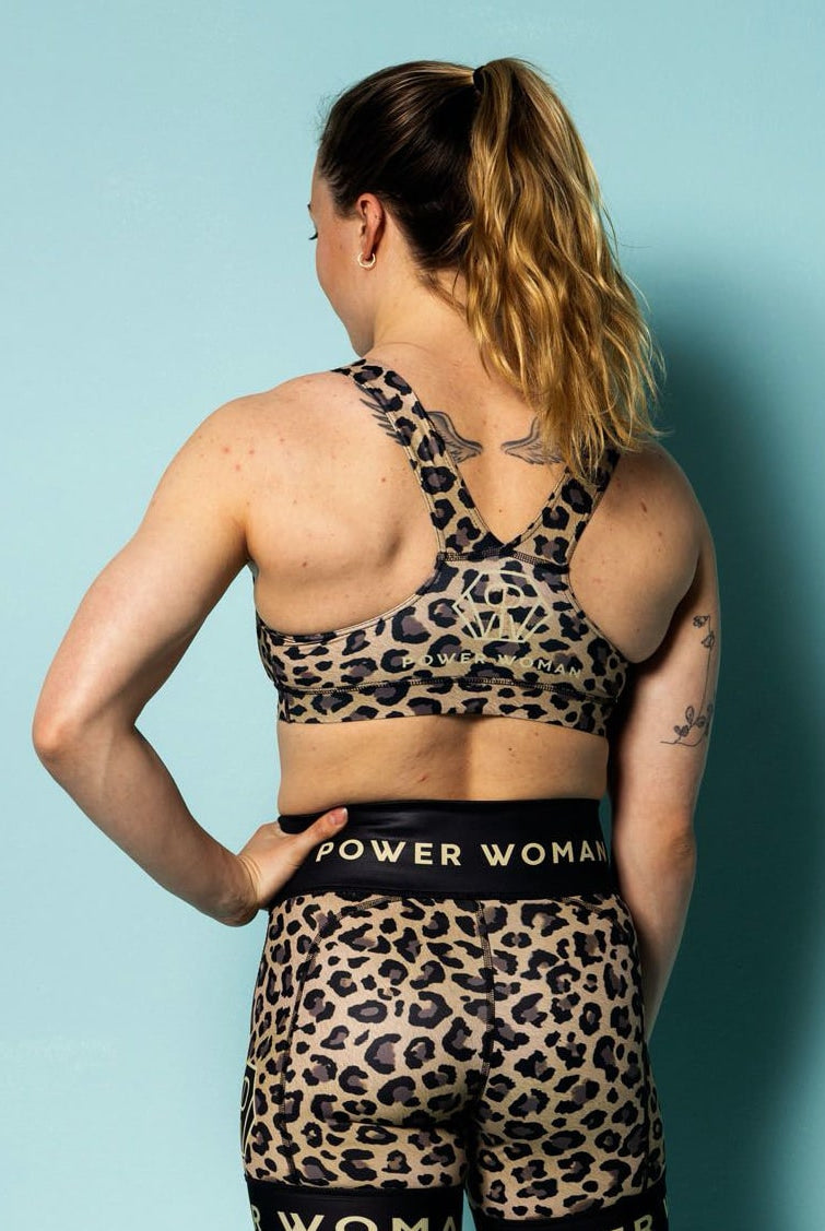 The Running Top in Gold Leo from Run Hot Top Collection by Power Woman is a high quality sport top specially designed for running, triathlon and swim run but also for swimming and other water sports.